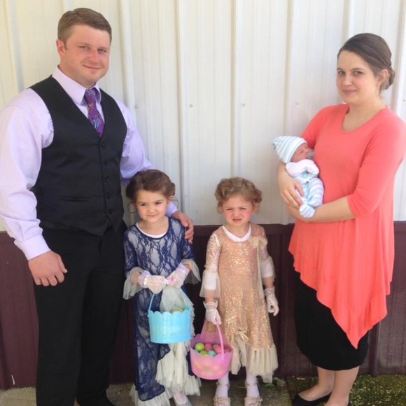 Meet your Posher! - Picture 6 of 7